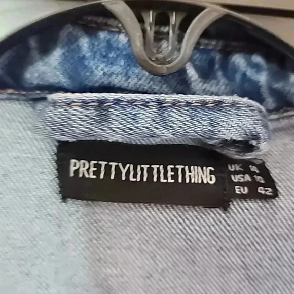 PrettyLittleThing Mid Wash Cropped Denim Jacket. Size 10 - Picture 4 of 6